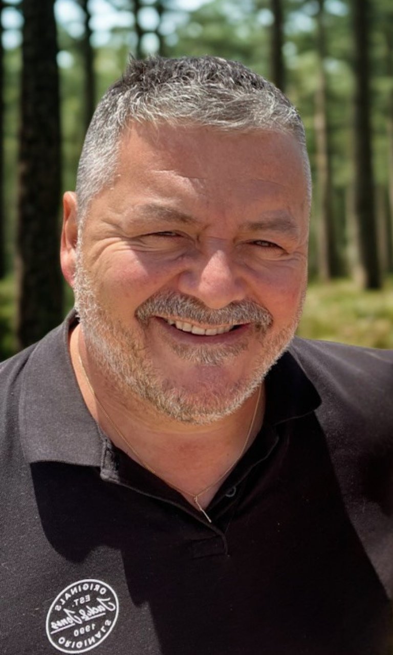 Mickaël Dombes, fondateur